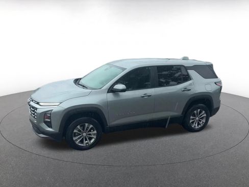 Used 2025 Chevrolet Equinox LT FWD image 8