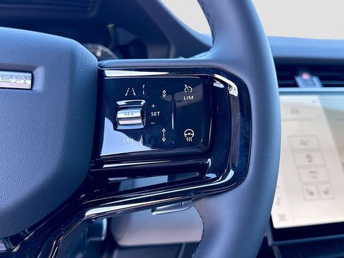 New 2026 Land Rover Range Rover Evoque Dynamic SE image 37