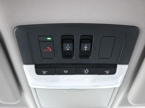 Used 2024 Mitsubishi Outlander SE AWD/4WD image 37