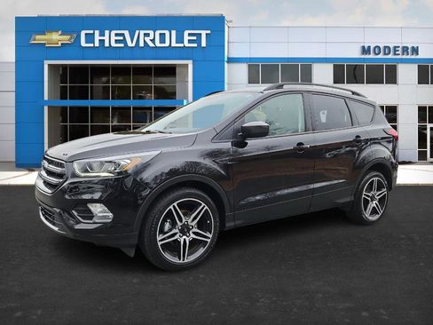 Used 2019 Ford Escape SEL image 1