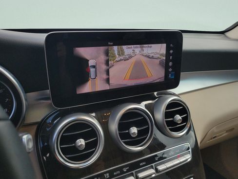 Certified 2022 Mercedes-Benz GLC 300 image 28