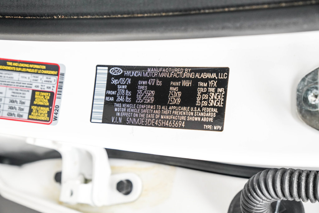 Used 2025 Hyundai Tucson Limited FWD image 46