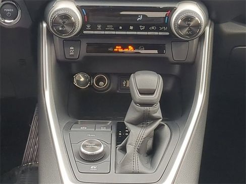 Certified 2025 Toyota RAV4 XLE image 19