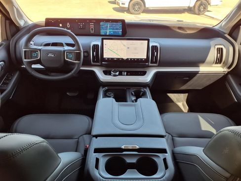 New 2027 Ford Expedition Max Active RWD image 7
