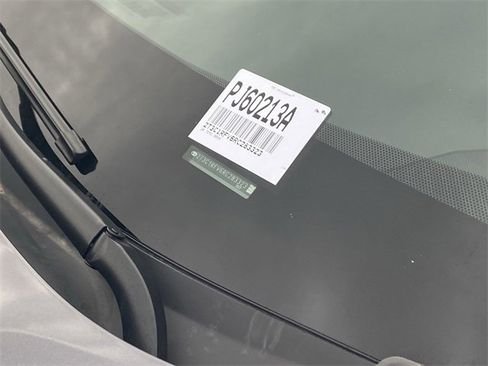 Used 2024 Toyota RAV4 XLE Premium image 33