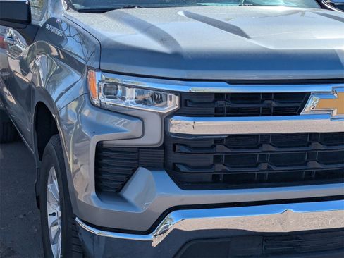 Used 2023 Chevrolet Silverado 1500 LT image 4