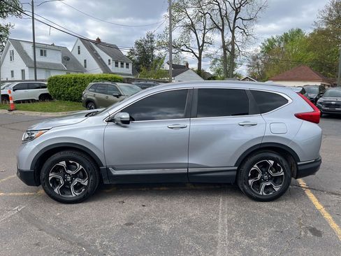Used 2019 Honda CR-V Touring image 8