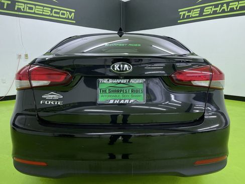 Used 2018 Kia Forte LX w/ LX Popular Package image 8