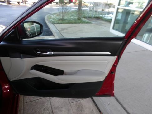 Certified 2023 Nissan Altima 2.5 SV w/ SV Premium Package image 24