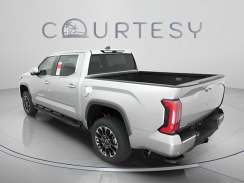 New 2025 Toyota Tundra Limited AWD/4WD image 7