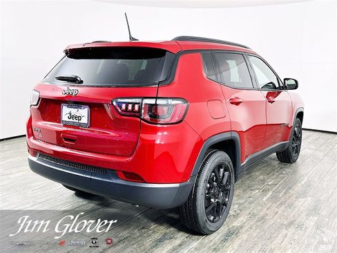 New 2026 Jeep Compass Latitude image 6