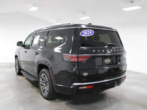Used 2024 Jeep Wagoneer Series II w/ Flexible Seating Group AWD/4WD image 6