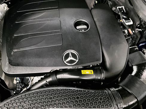 Used 2022 Mercedes-Benz GLC 300 4MATIC image 31