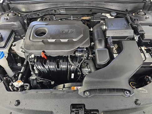 Used 2017 Kia Optima LX FWD image 29