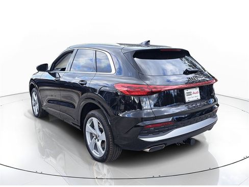 New 2025 Audi Q5 2.0T Premium Plus image 3