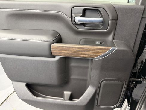 Used 2023 Chevrolet Silverado 2500 High Country w/ LPO, Hitch Package image 42