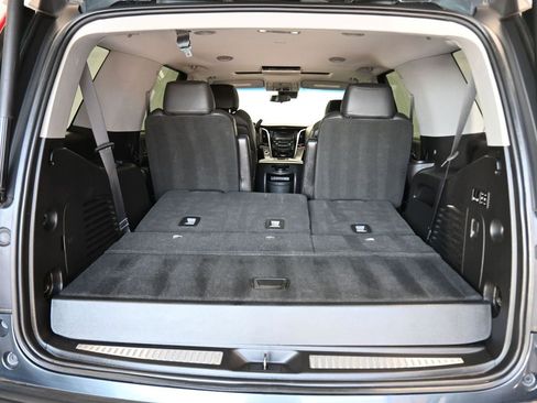 Used 2019 Cadillac Escalade Luxury image 62