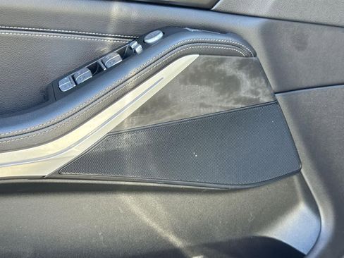 Used 2022 BMW X7 xDrive40i w/ Premium Package image 23