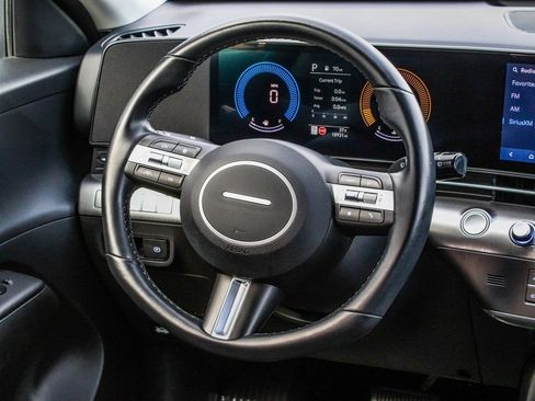 Used 2025 Hyundai Kona SEL AWD/4WD image 24