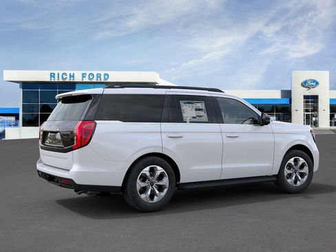 New 2027 Ford Expedition Active AWD/4WD image 6