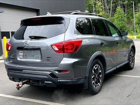 Used 2020 Nissan Pathfinder SL AWD/4WD image 4