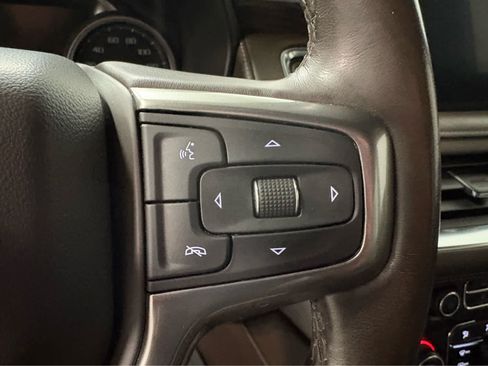 Used 2021 Chevrolet Tahoe Z71 w/ Z71 Off-Road Package AWD/4WD image 19