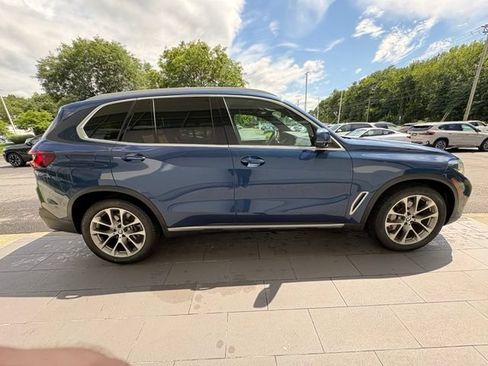 Used 2022 BMW X5 xDrive40i w/ Premium Package AWD/4WD image 6