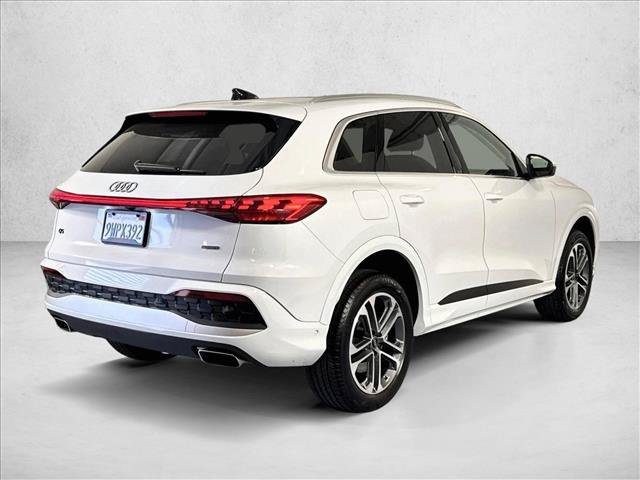 Used 2025 Audi Q5 Premium w/ Convenience Package AWD/4WD image 5
