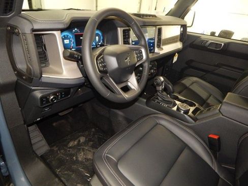 New 2025 Ford Bronco Outer Banks w/ Sasquatch Package image 15