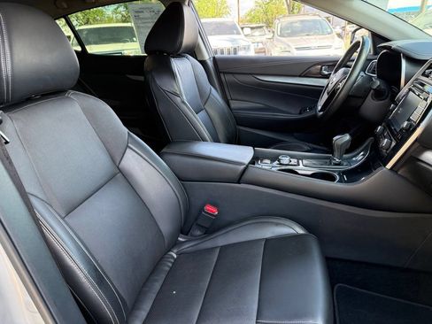 Used 2017 Nissan Maxima 3.5 SV FWD image 18
