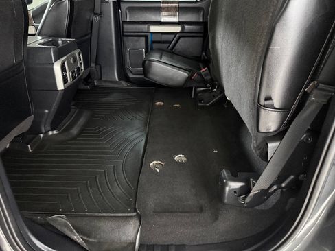 Used 2019 Ford F250 Lariat w/ Lariat Ultimate Package AWD/4WD image 48