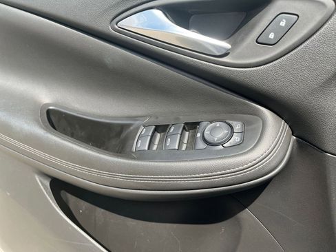 Used 2025 Buick Encore GX Preferred image 18