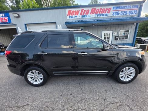 Used 2013 Ford Explorer XLT AWD/4WD image 4