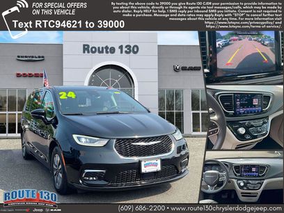 Used 2024 Chrysler Pacifica Limited