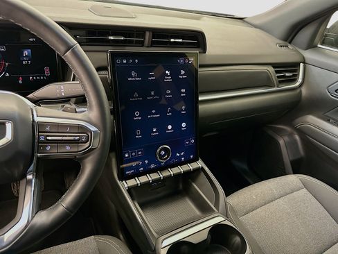 Used 2025 GMC Terrain Elevation image 26