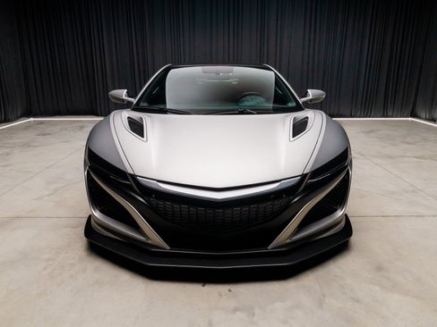 Used 2017 Acura NSX image 8