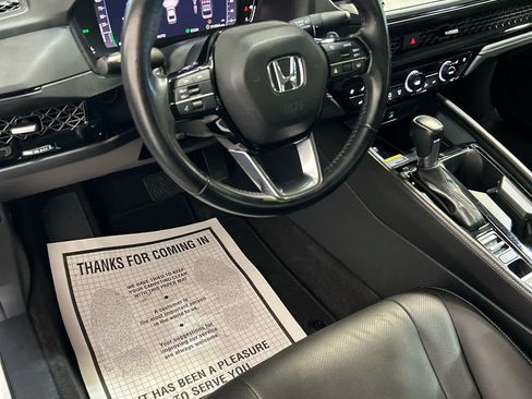 Used 2023 Honda Accord Touring image 10