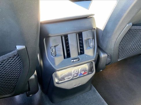 Used 2025 BMW X3 xDrive30i image 10