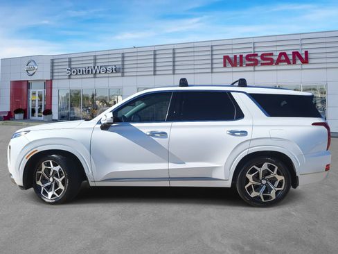 Used 2022 Hyundai Palisade Calligraphy image 9