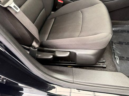 Used 2025 Chevrolet Malibu LT FWD image 21