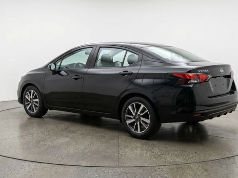 Used 2025 Nissan Versa SV image 6