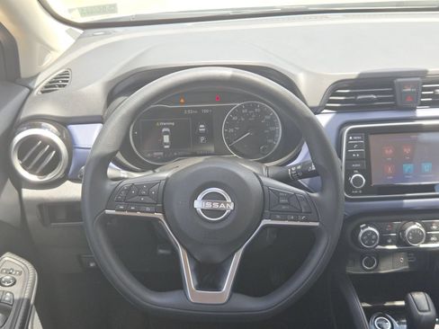 Used 2024 Nissan Versa SV FWD image 17