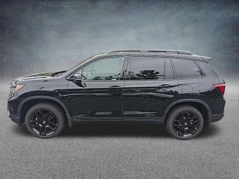 Used 2024 Honda Passport Black Edition image 5
