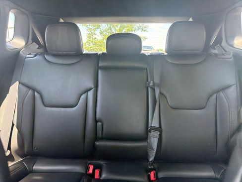 Used 2024 Jeep Compass Latitude AWD/4WD image 48