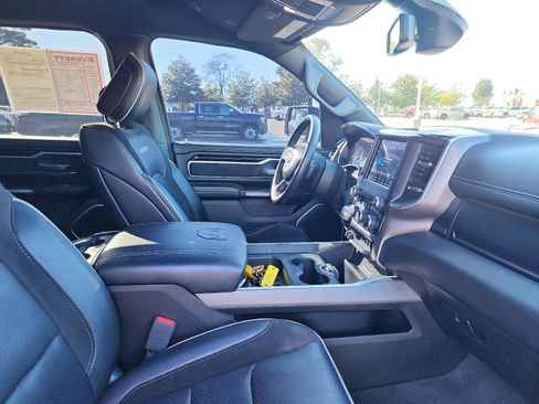 Used 2020 RAM 1500 Laramie w/ Sport Appearance Package image 11