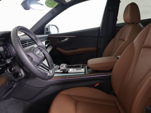 Used 2025 Audi Q8 Premium Plus w/ Premium Plus Package image 20