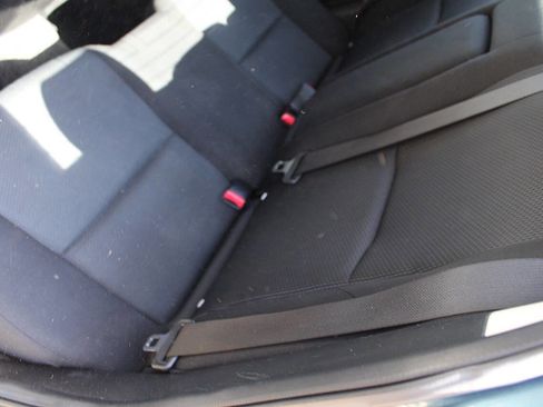 Used 2011 MAZDA MAZDA3 i Touring FWD image 26