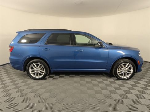 Used 2023 Dodge Durango GT image 4