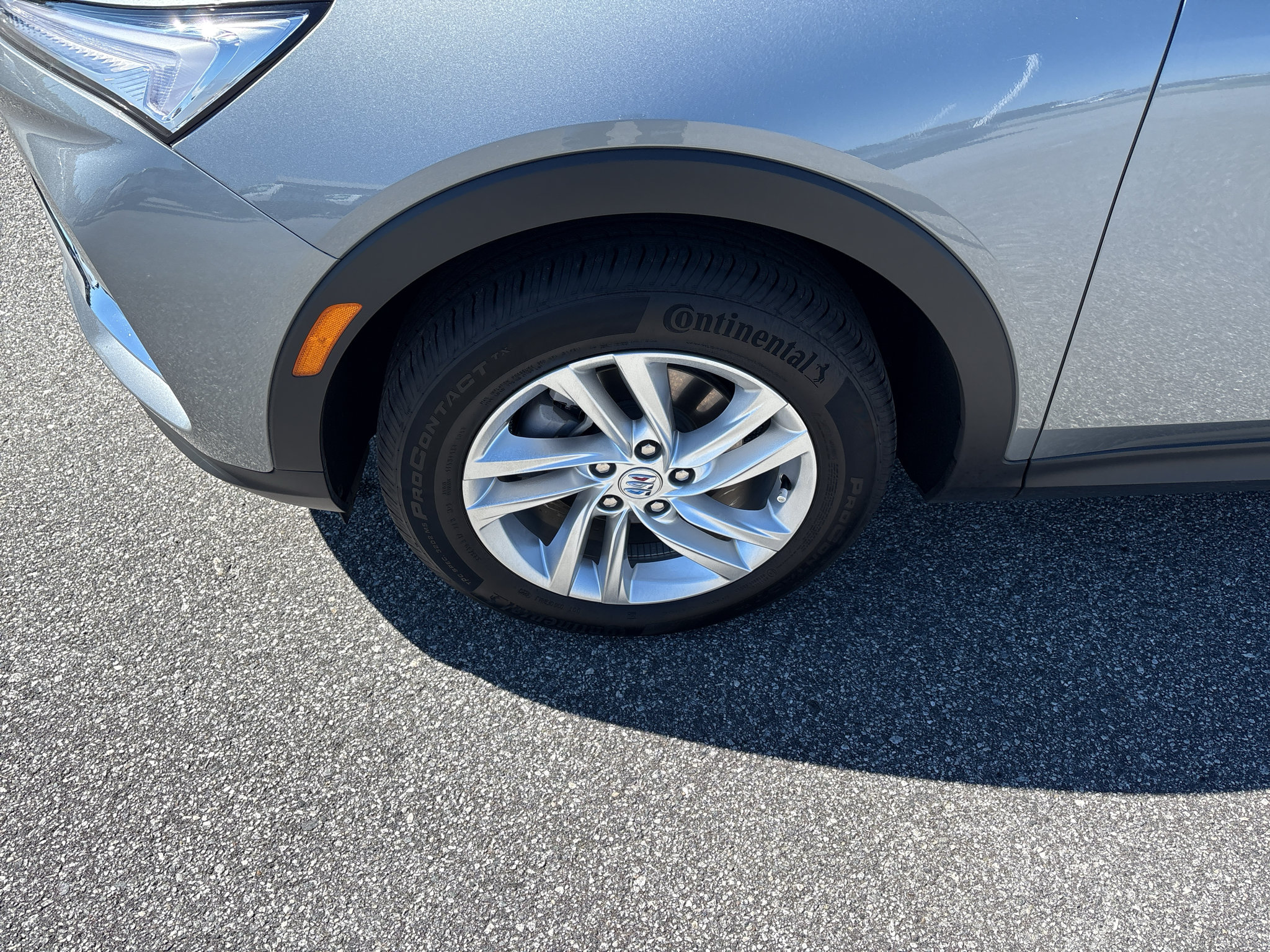 Used 2024 Buick Envista Preferred w/ Convenience I Package FWD image 2