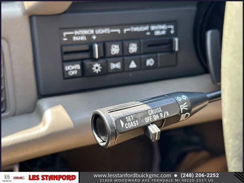 Used 1993 Cadillac Allante image 23